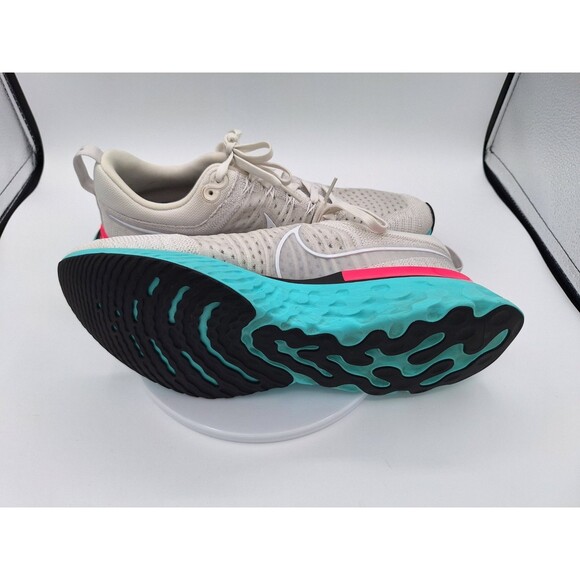 Nike React Infinity Run Flyknit 2 Sneakers CT2357-005 Men's Size 11 - Picture 6 of 7
